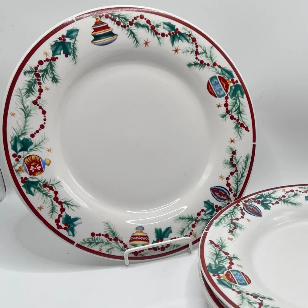 Farberware Holiday Treats Christmas Dinner Plates Set of 4 Ornaments 10.5 inch